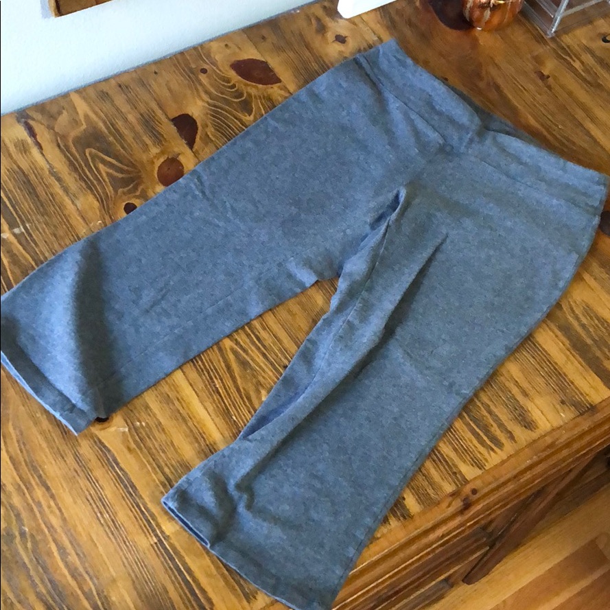 Gray Gap Legging